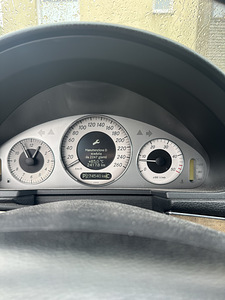 MB E320 (6 foto / 8)