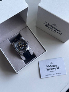 Vivienne Westwood's Sydenham Watch (2 foto / 3)