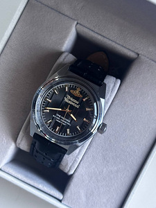 Vivienne Westwood's Sydenham Watch (1 foto / 3)