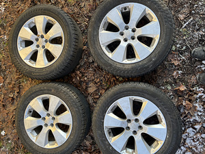 Литые диски Subaru R17 (1 фото из 6)