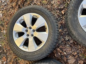 Литые диски Subaru R17 (3 фото из 6)