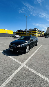 Chevrolet Malibu (6 фото из 13)