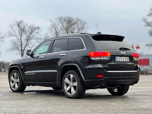 Jeep Grand Cherokee Overland Facelift (2 foto / 10)