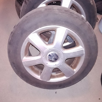 16-tolliste VW velgede komplekt