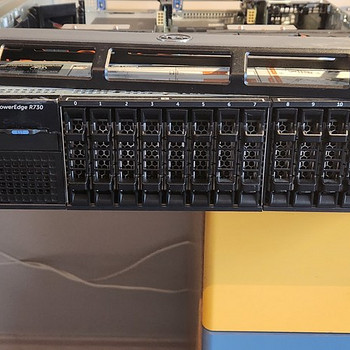Сервер Dell R730 SFF 16 E5-2695 v4