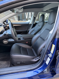 Tesla Model 3 - Performance (12 foto / 14)