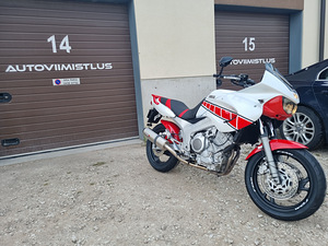 Yamaha TDM 850 4tx (8 foto / 8)