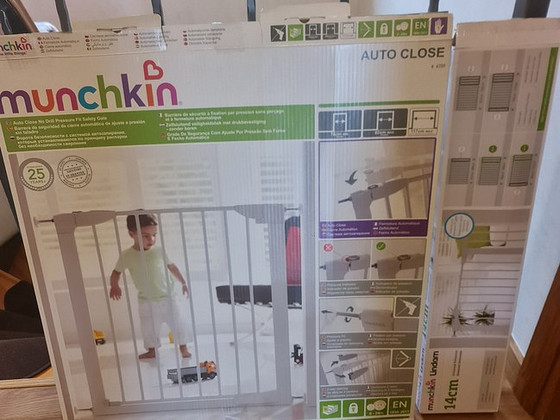 Munchkin turvaväravad+14 cm laiendus ja Baby Dan Alma