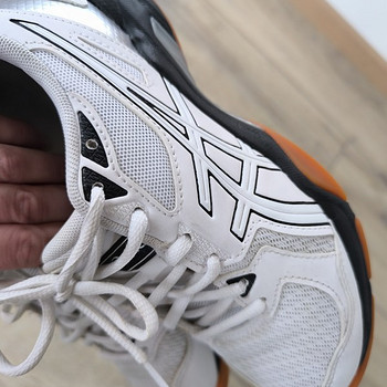 Волейбольные кроссовки Asics размер 36 стп 22,5 см