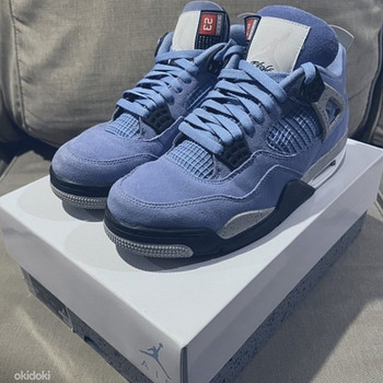 Jordan4 university blue