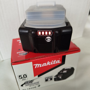 Makita aku (2 foto / 8)