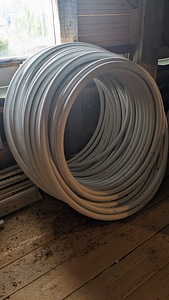 Metallplastikust toru (1 foto / 3)