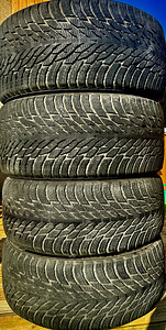 Müüa premium rehvid Nokian Hakkapeliita3 245 40 R20 99T (2 foto / 5)
