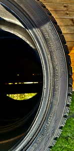 Müüa premium rehvid Nokian Hakkapeliita3 245 40 R20 99T (4 foto / 5)