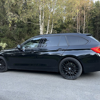 M: BMW 330D