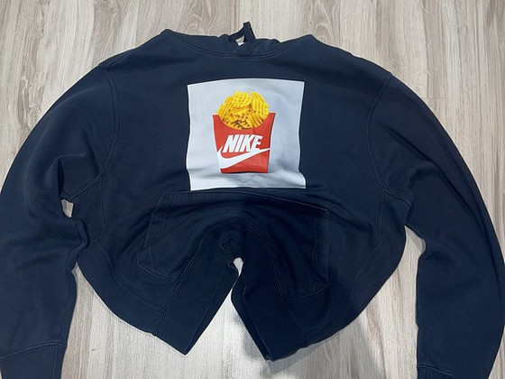 Nike L