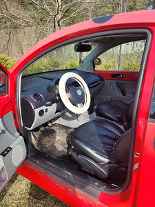 Wolkswagen New Beetle (6 фото из 9)
