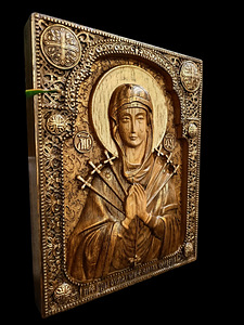 Икона Семистрельная Божия Матерь из дуба (5 фото из 10)