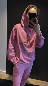 Спортивный костюм (2 фото из 5)