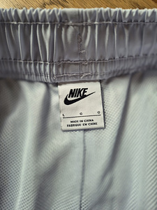 Nike (5 foto / 6)