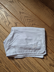 Nike (6 foto / 6)