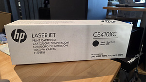 HP CE410XC / 305X черный тонер, оригинал, ~4000 стр., новый (2 фото из 2)