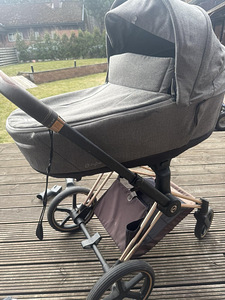 Коляска Cybex (4 фото из 7)