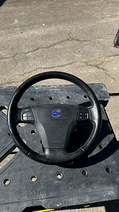 Руль - volvo (1 фото из 1)