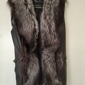 Nahast vest