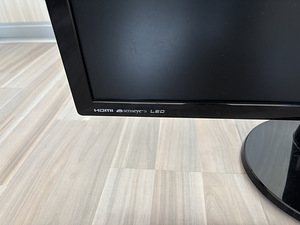 Монитор BenQ 27" (2 фото из 3)