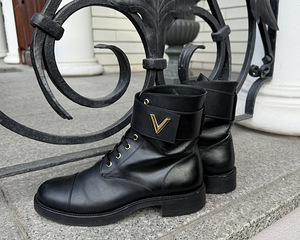 Saapad Louis Vuitton (1 foto / 7)