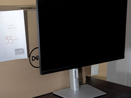 Dell P2422H monitor