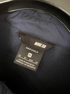 Nike tuulejope meestele, suurus XS (3 foto / 5)