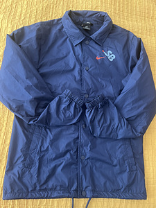 Nike tuulejope meestele, suurus XS (5 foto / 5)