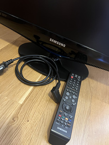 Samsung телевизор LE22B350F2W…. (3 фото из 7)