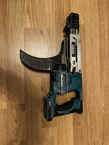 Makita DFR550 (1 foto / 2)