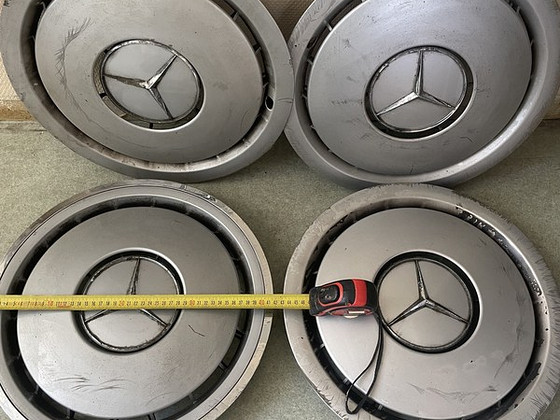 MB W124 originaal ilukilbid 16"