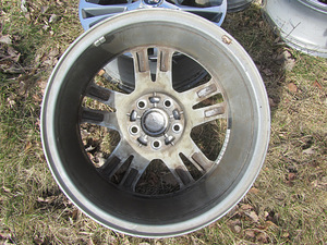 Диски Ford Mustang R17 5x114.3 (6 фото из 7)