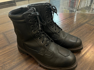 Мотоциклетные ботинки Gaerne GORE-TEX размер 42 (1 фото из 4)