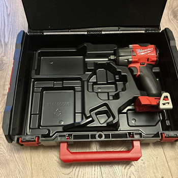 Аккумуляторный ударный гайковерт Milwaukee M18 FMTIW2F12, НО