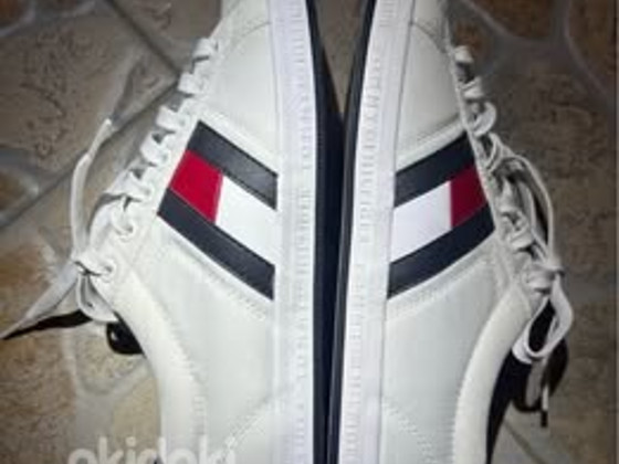 Tommy Hilfiger jalanõud