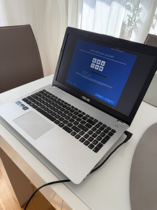 ASUS N56VZ (2 foto / 5)