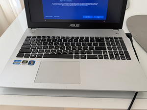 ASUS N56VZ (3 foto / 5)