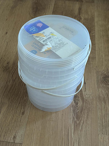 Annan ära 5 plastmassi ämbrit. (1 foto / 1)