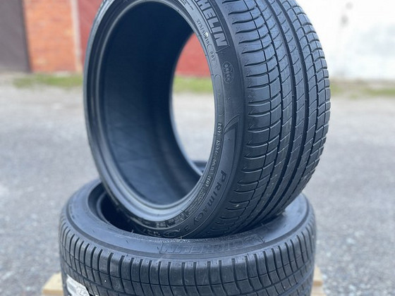 275/40/18 Michelin Primacy 3
