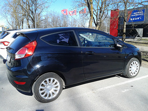 Продается Ford Fiesta (3 фото из 4)