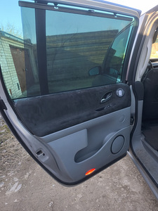 Renault Espace на запчасти (4 фото из 10)