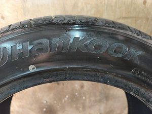 235/55R19 Hankook (2 фото из 4)