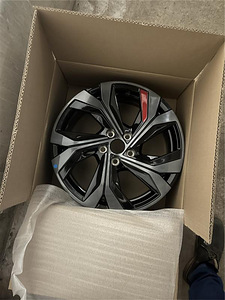 Velg Renault UUS 18'' (1 foto / 1)
