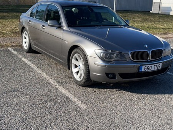 BMW 730